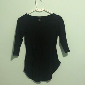 Half sleeve black tee